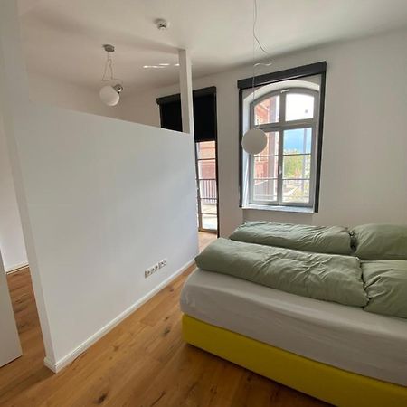 לנדאו אין דר פאלץ Loft In Bester Lage מראה חיצוני תמונה