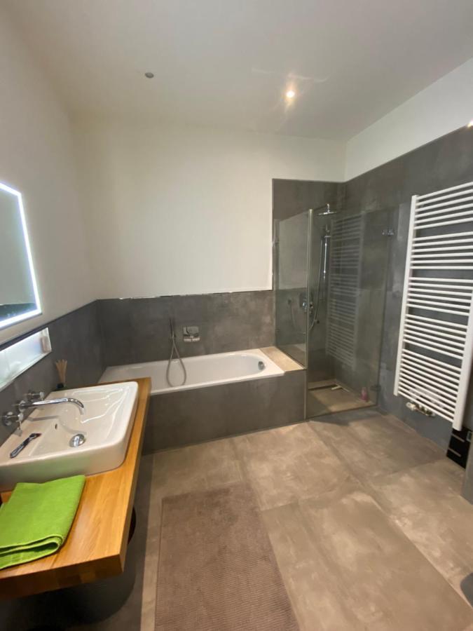 לנדאו אין דר פאלץ Loft In Bester Lage מראה חיצוני תמונה